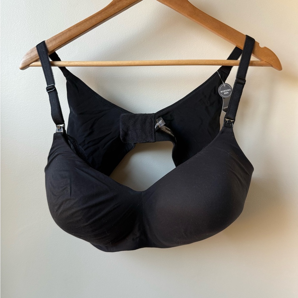NWT TORRID‎ Curve Everyday Nursing Bra Black Padded Baby Maternity Wire Free 42D